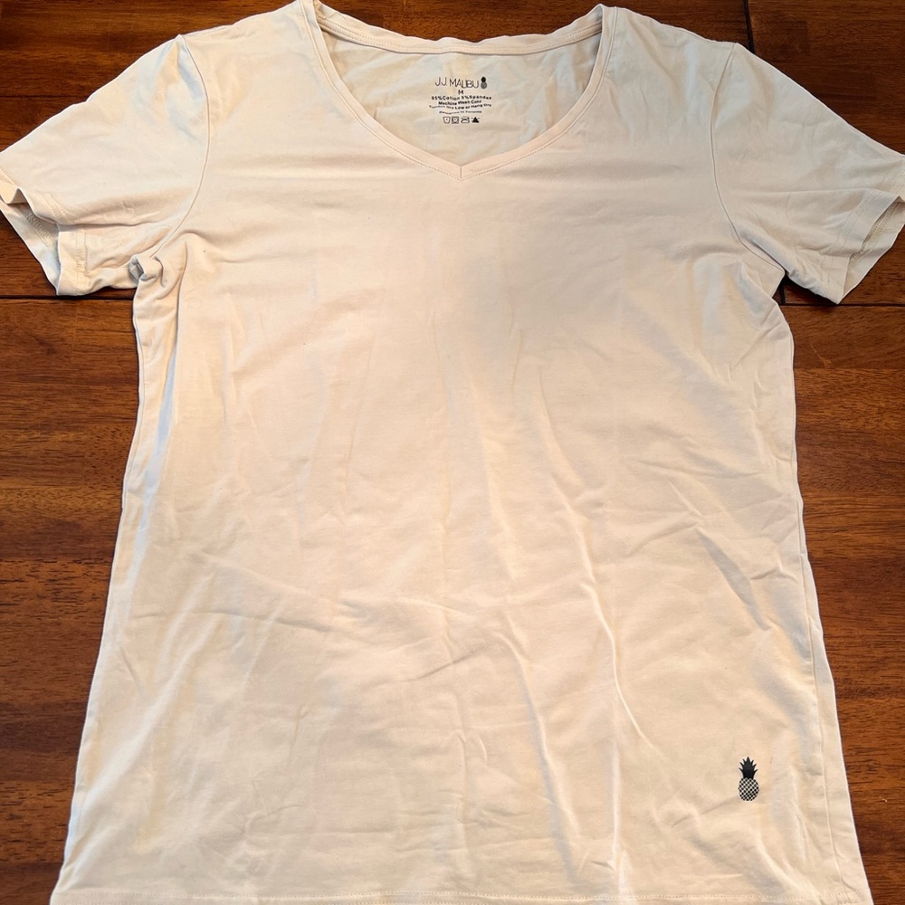 JJ Malibu t-shirt.